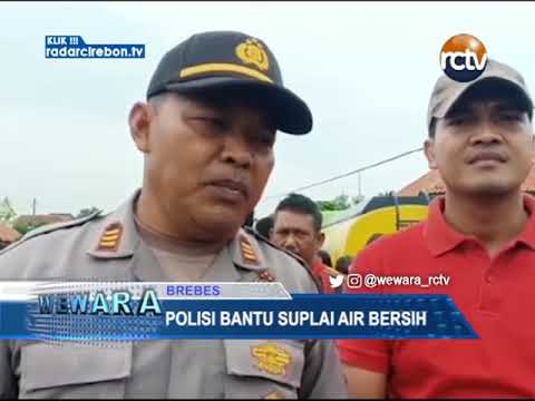 Polisi Bantu Suplay Air Bersih