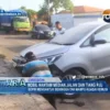 Mobil Hantam Median Jalan Dan Tiang PJU
