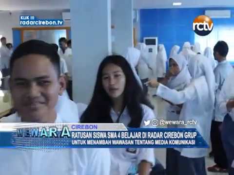 Ratusan Siswa SMA 4 Belajar Di Radar Cirebon Grup