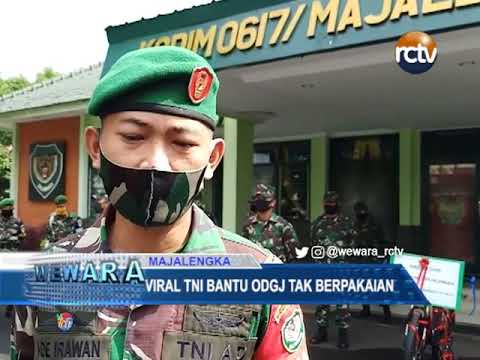 Viral TNI Bantu ODGJ Tak Berpakaian
