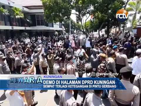 Demo di Halaman DPRD Kuningan Sempat Terjadi Ketegangan