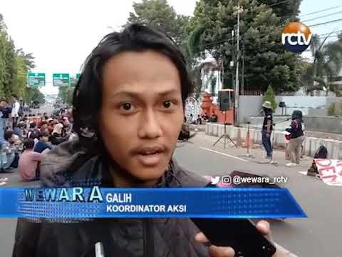 Aksi Unjuk Rasa Aliansi Rakyat Cirebon Raya