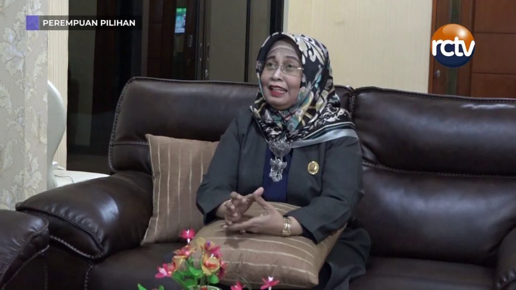 Perempuan Pilihan - Perjalanan Sukses Affiati, Berawal Dari Seorang Guru Hingga Menjadi Ketua DPRD