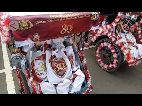 Polisi Ajak Puluhan Becak Hias Salurkan 750 Paket Sembako