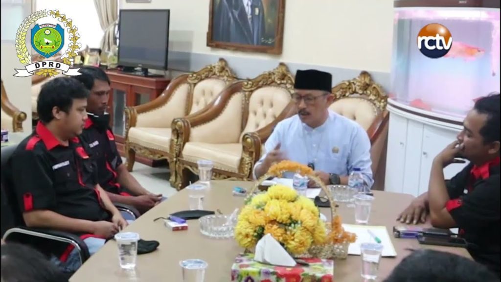 Ketua DPRD Indramayu Terima AudiensiI Dengan Serikat Tani Indramayu
