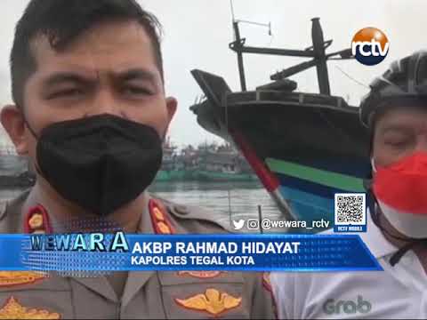 Belasan Kapal Nelayan di Pelabuhan Tegal Terbakar