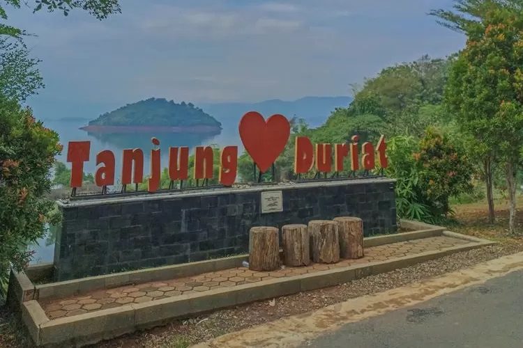Ada Beberapa Objek Wisata di Sekitaran Waduk Jatigede, Salah Satunya Tanjung Duriat