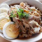 Resep bubur ayam Bandung, yang tentunya mudah dibuat di rumah