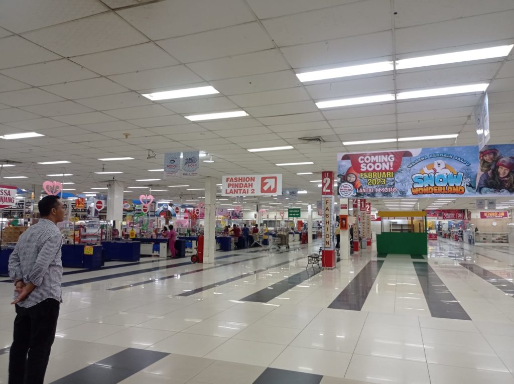 Suasana Moro Mall Purwokerto