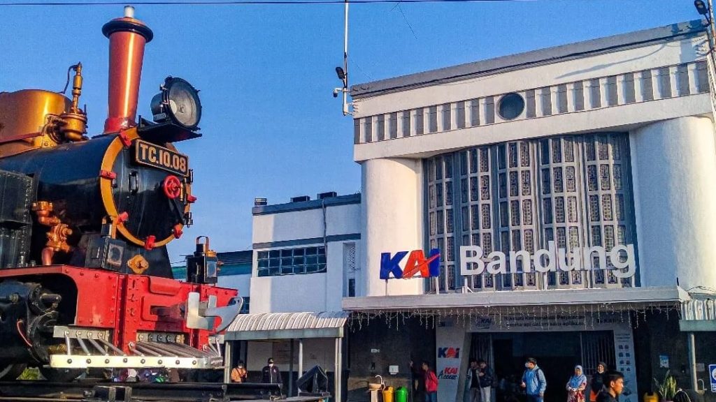 4 Fakta Menarik Stasiun Bandung yang Jarang di Ketahui