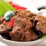 Resep Masakan Padang identik santan kental dengan cita rasa pedasnya