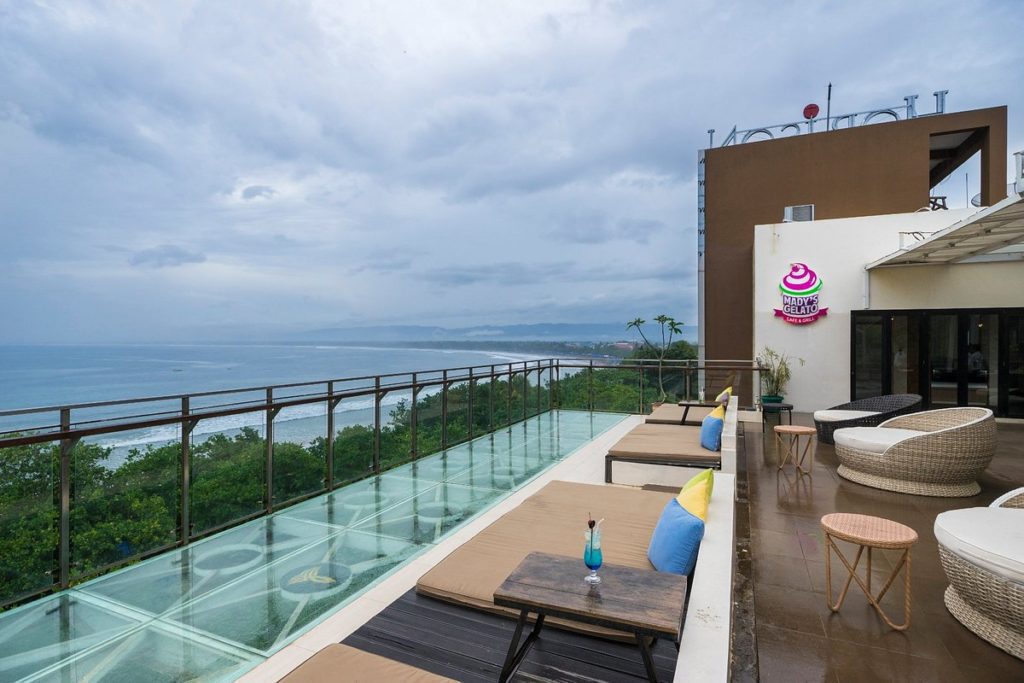 Nikmati Indahnya Pantai Pangandaran Sambil Menginap di Hotel Bintang 3 Ini