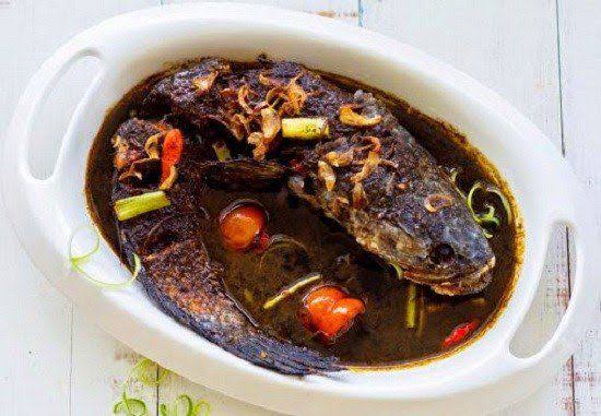 Makanan khas Bekasi ikan gabus
