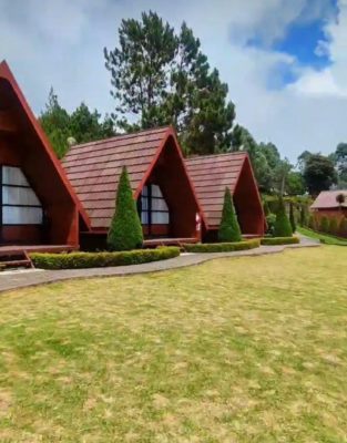 Mengusung Konsep Rumah Panggung, Villa Umbul Sidomukti Semarang Jadi Penginapan yang Wajib di Datangi