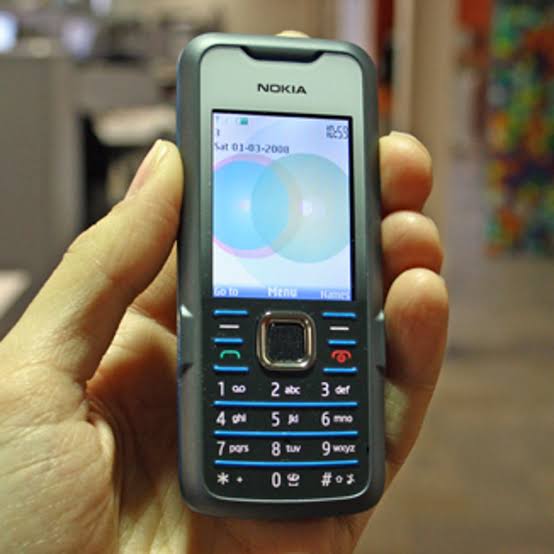 Nokia 7210 Supernova Harga Rp 300 Ribu-an! Intip Spesifikasinya!