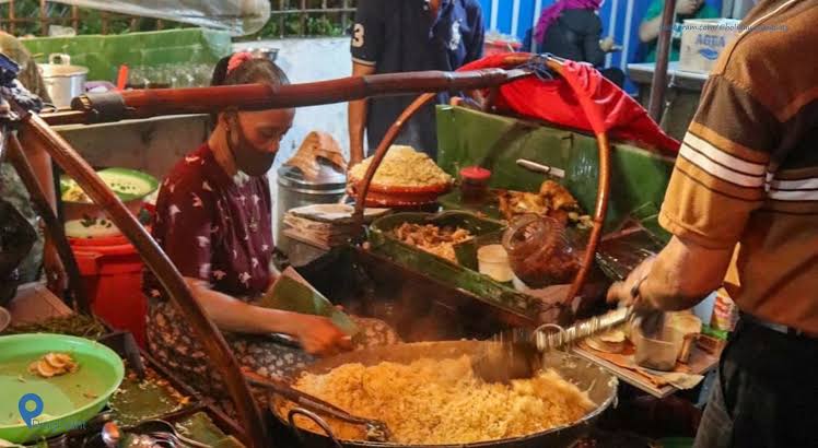 Kunjungi dan Cicipi 3 Wisata Kuliner Malang Kota yang Mantul!