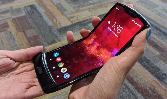 Fantastis Harga Motorola Razr 2019 Melebihi Iphoe? Wort it Nggak ya? Yuk Di Simak