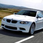 mobil terbaru 2021 salah satunya yakni BMW M3 CS yang memiliki desain yang sporty dan agresif dan pajak tahunan yang murah !
