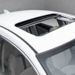 Mobil Toyota Dengan Sunroof Cocok Untuk Berpergian Performa Baru