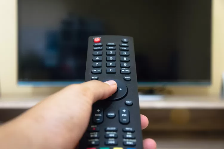 Ini Cara Menyalakan & Mematikan TV Menggunakan Remote Set Top Box! Simak, Jangan Salah Pencet!