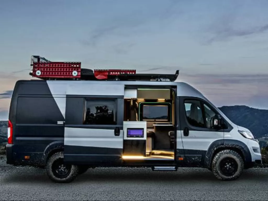 Mobil Campervan/Indozone Otomotif