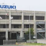 https://id.wikipedia.org/wiki/Suzuki#/media/Berkas:SUZUKI-MotorHQ.jpg