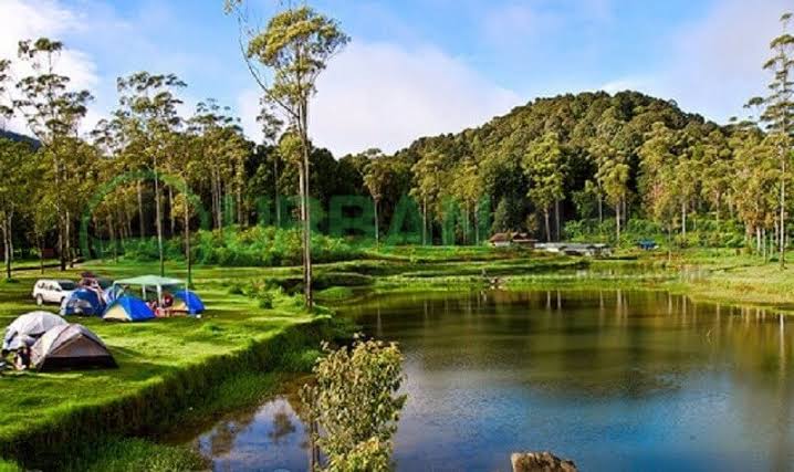 Menikmati Keindahan Alam Bandung dengan 7 Tempat Wisata Camping Murah