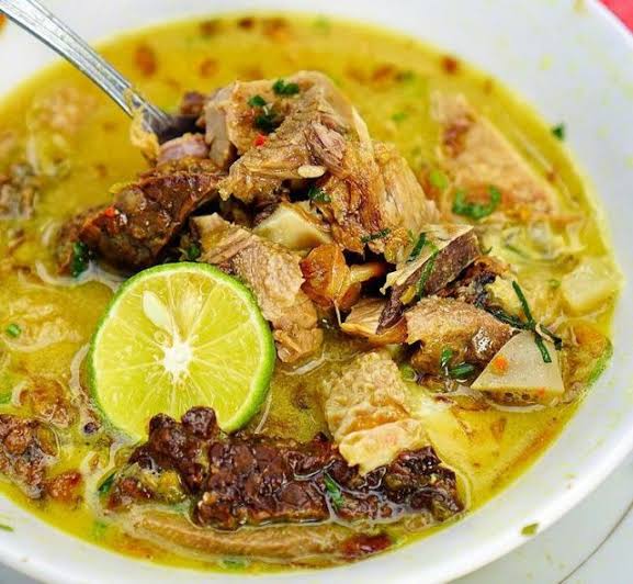Wisata Kuliner Seru di Bogor: Nikmati Kelezatan Makanan Lokal yang Enak & Menggugah Selera