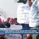 Demo Anarkis Di Depan Gedung DPRD Kota Cirebon