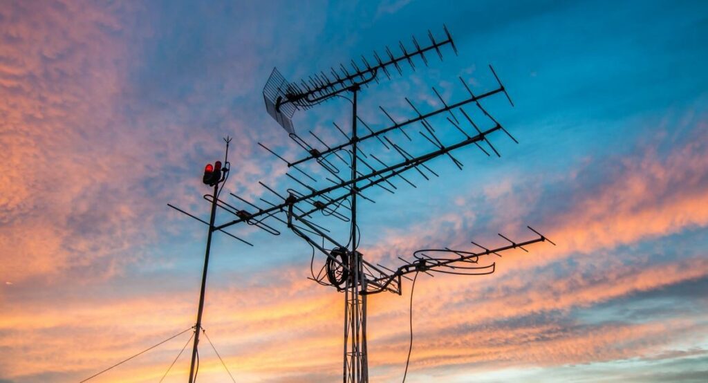 Apakah Antena UHF Bisa Untuk TV Digital