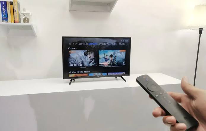 Ukuran Smart TV Terkecil: Memaksimalkan Hiburan dalam Ruang Terbatas