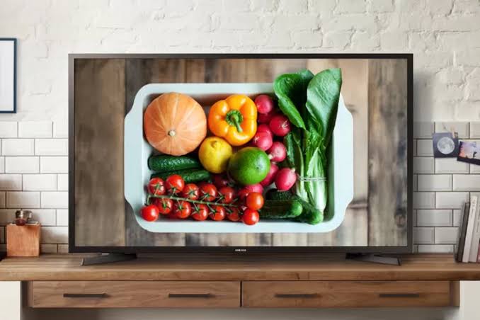 Samsung Smart TV 32 inch UA32N4300 - Pengalaman Hiburan Maksimal di Layar Kecil