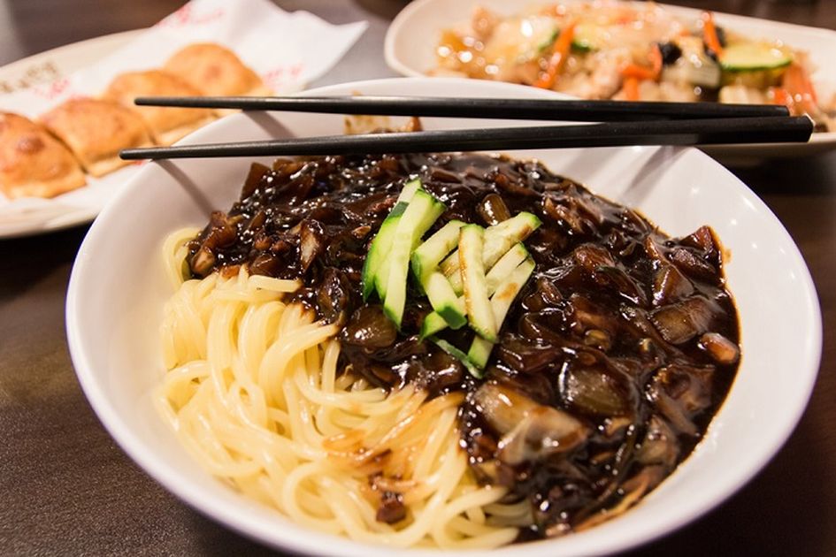 Ini Dia! 5 Makanan Khas Korea yang Selalu Muncul di Drakor