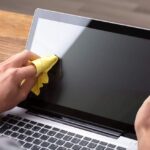 Cara Membersihkan Laptop dari Debu dan Kotoran yang Menumpuk dengan Mudah