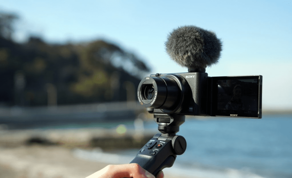 Suara yang Jernih, Rekaman yang Mengesankan: 5 Merk Microphone Kamera Terbaik untuk Meningkatkan Kualitas Audio pada Video Kamu!