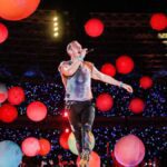 Sisi Gelap Konser Coldplay Jakarta di GBK Senayan, Dari Tiket Tidak Bisa Scan, Banyak Orang Pingsan dan Pintu Jebol