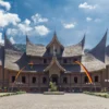 Punya Atap Seperti Tanduk Kerbau: Yuk Kenalan dengan Rumah Adat Sumatera Barat, Ini Jenis dan Keunikannya