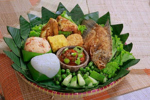3 Rekomendasi Nasi Timbel yang Enak di Jakarta