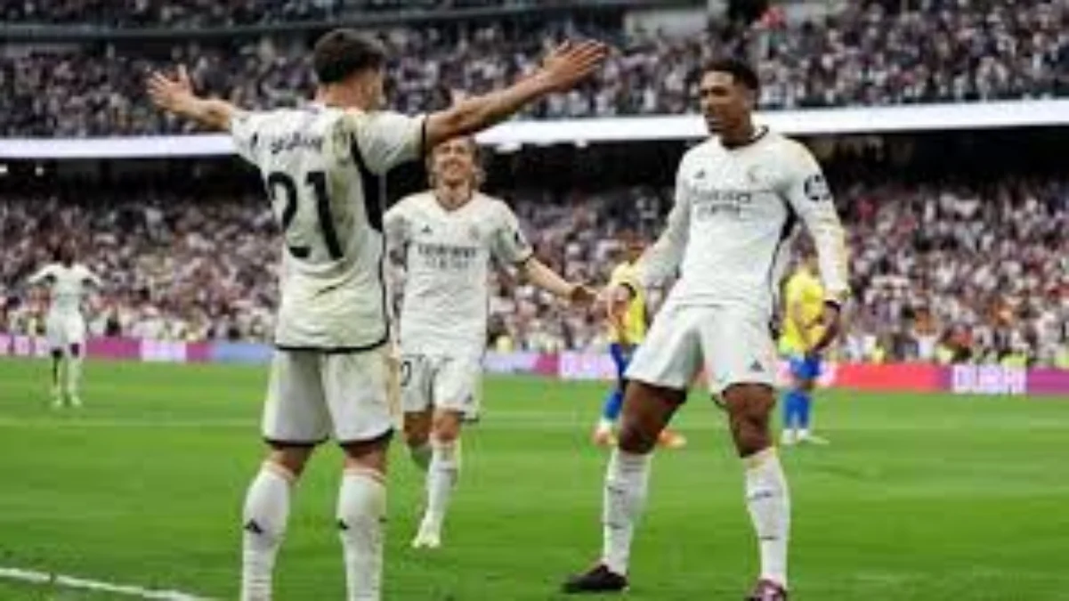 Los Blancos Kembali Berpesta Atas Cadiz dengan Skor 3-0. Real Madrid Di Ambang Juara Laliga